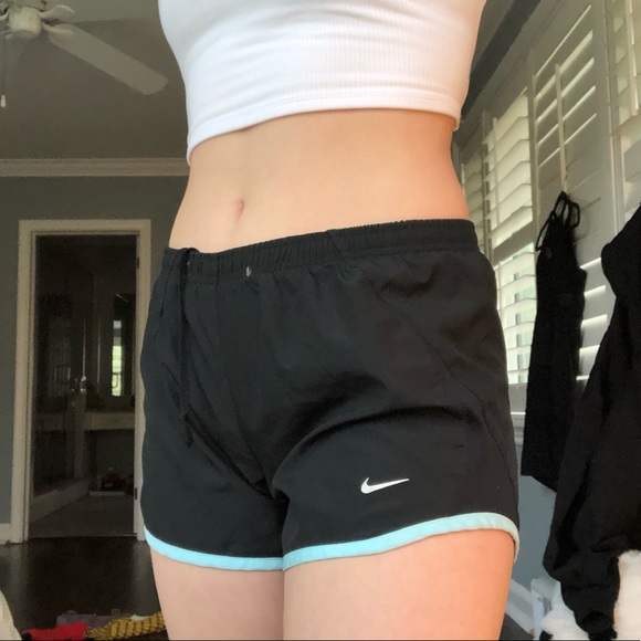 nike athletic shorts - Picture 3 of 4
